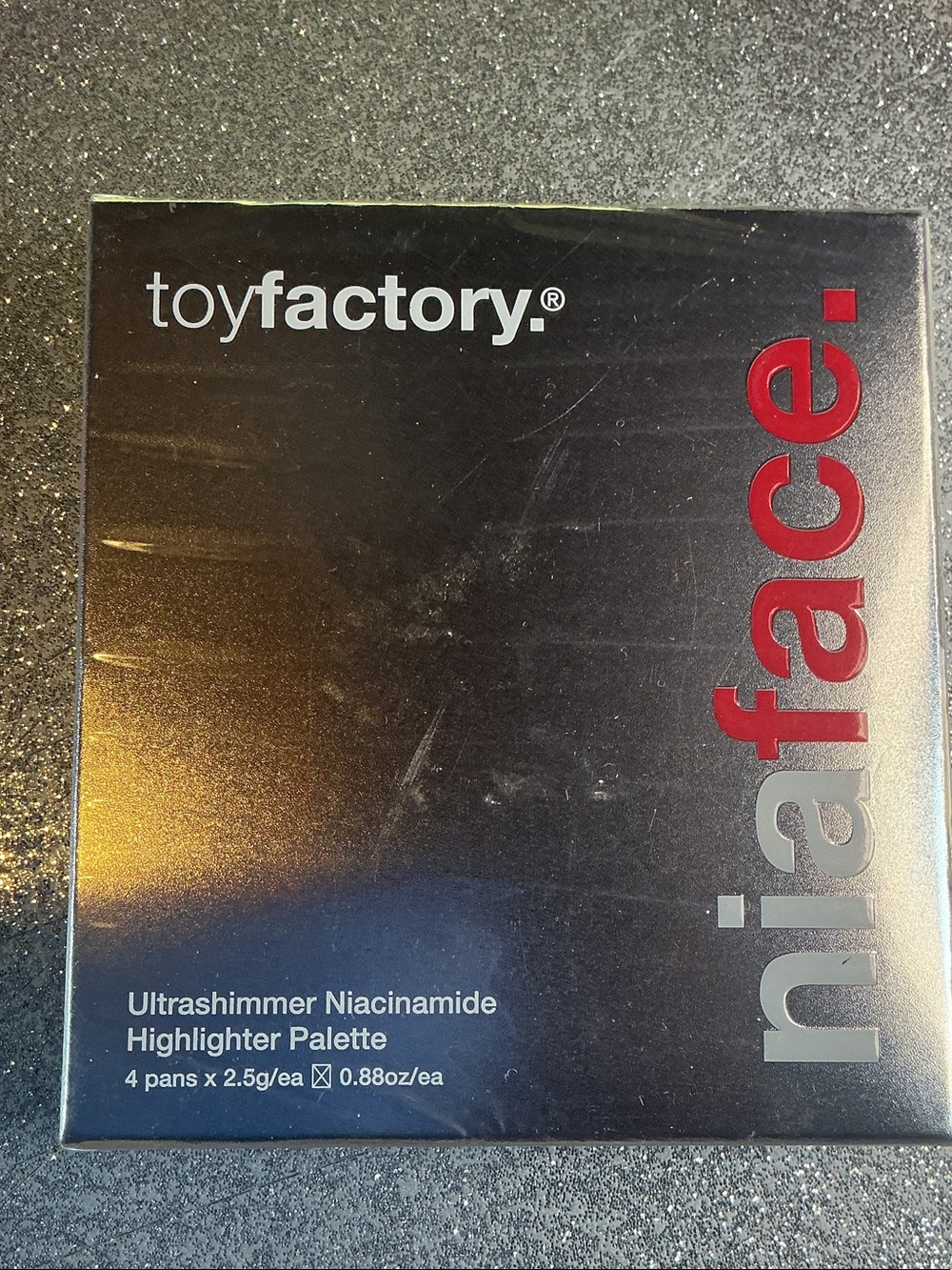Toy factory ni-a-facei Ultrashimmer Niacinamide Highlighter Palette